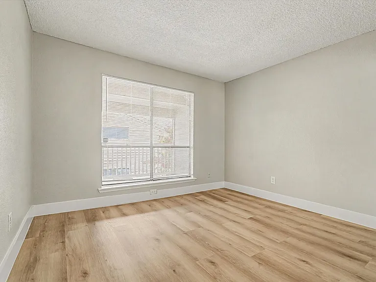 9552 Windswept Ln #9552 — Photo 33