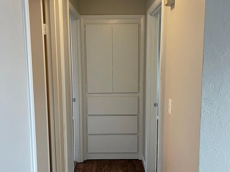 1273 Clearview Ave NE — Photo 9