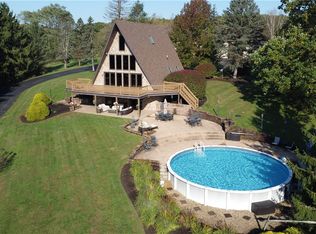 615 Strawcutter Rd, Derry, PA 15627