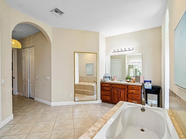3461 SW Funtuna St — Photo 23