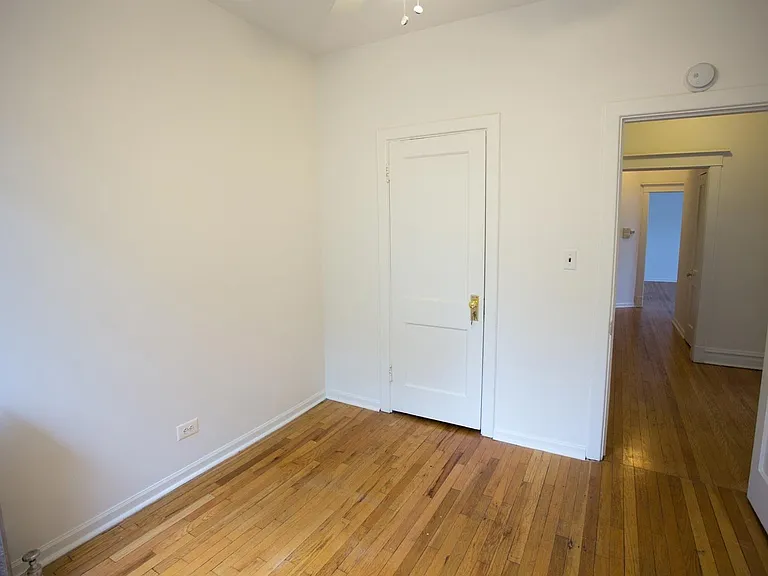5416 S. Woodlawn Avenue — Photo 35