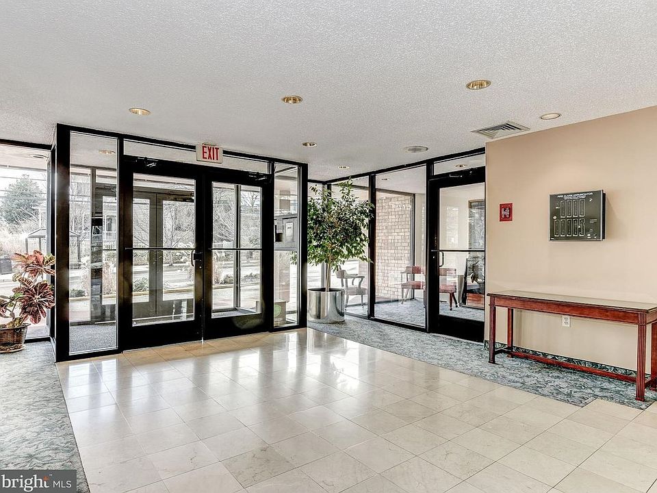 Entrance Foyer