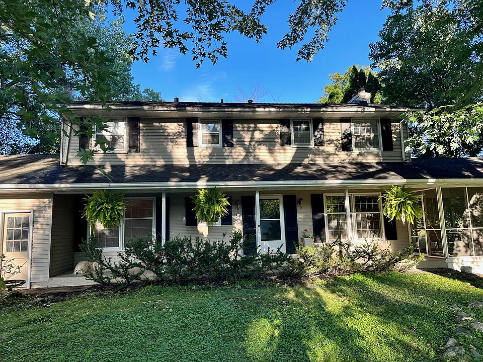355 Margaret Cir