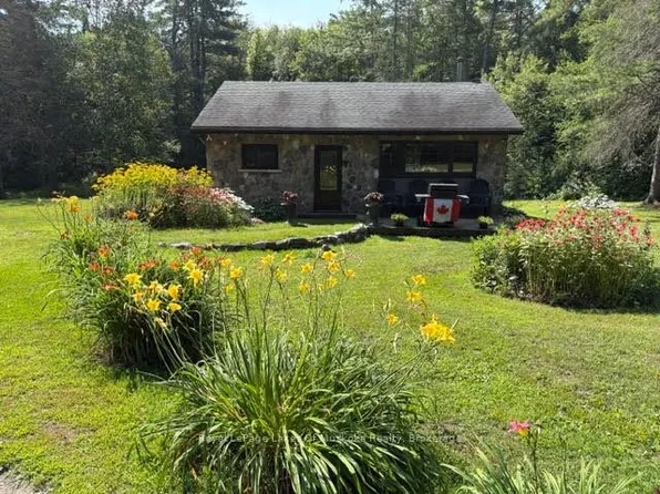 2551 Yearley Rd, Huntsville, ON P0B 1M0