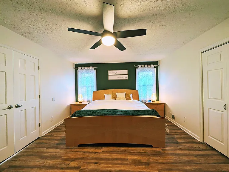 Colony Dr — Photo 9