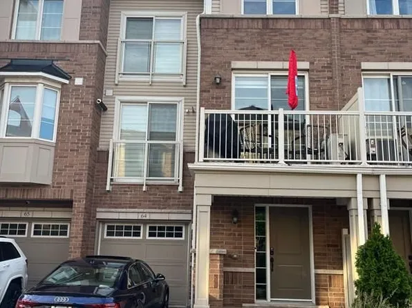 165 Hampshire Way #64, Milton, ON L9T 8M7
