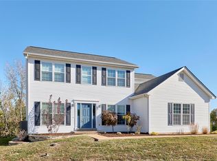 123 Meramec Ridge Dr, Fenton, MO 63026