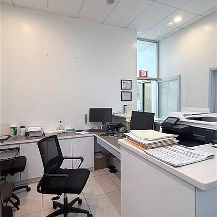 5th image of 849 57th St #101