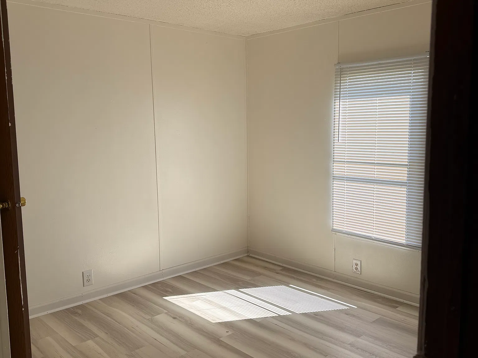 2 bed, 1300 sqft, $1,600 — Photo 3