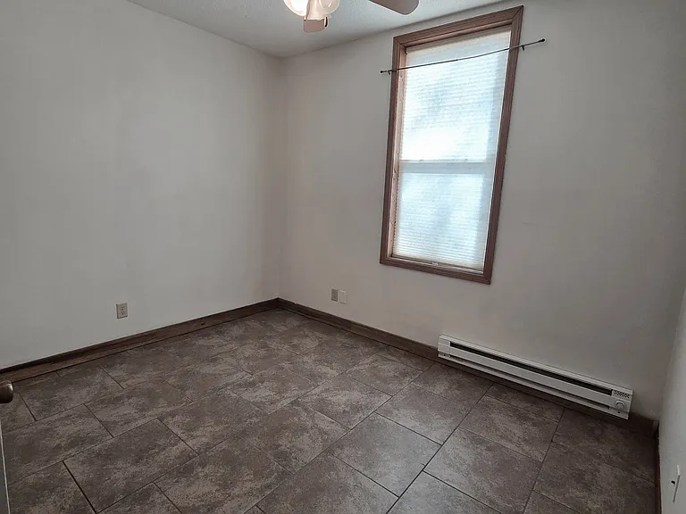 617 Rose St — Photo 5