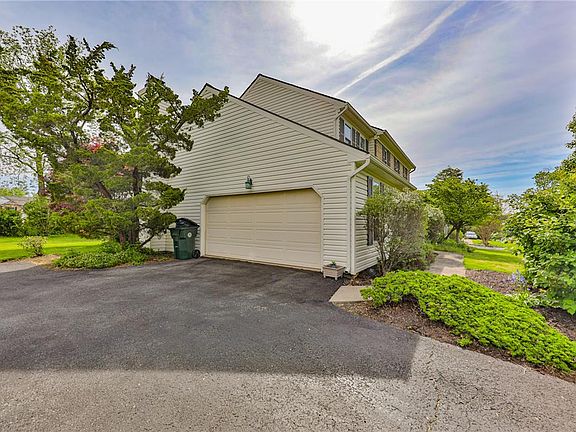 4th image of 6017 Helen Dr