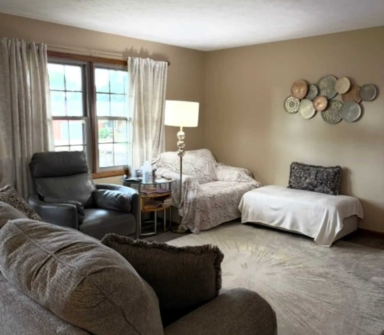 430 Leecrest St NW — Photo 4