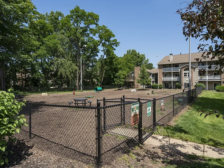 1500 Westford Cir — Photo 21