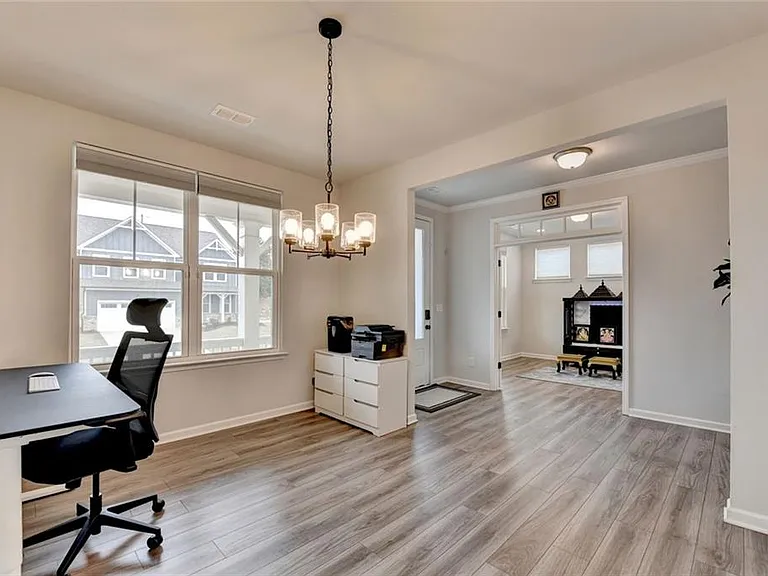 4665 Shipley Ave — Photo 7