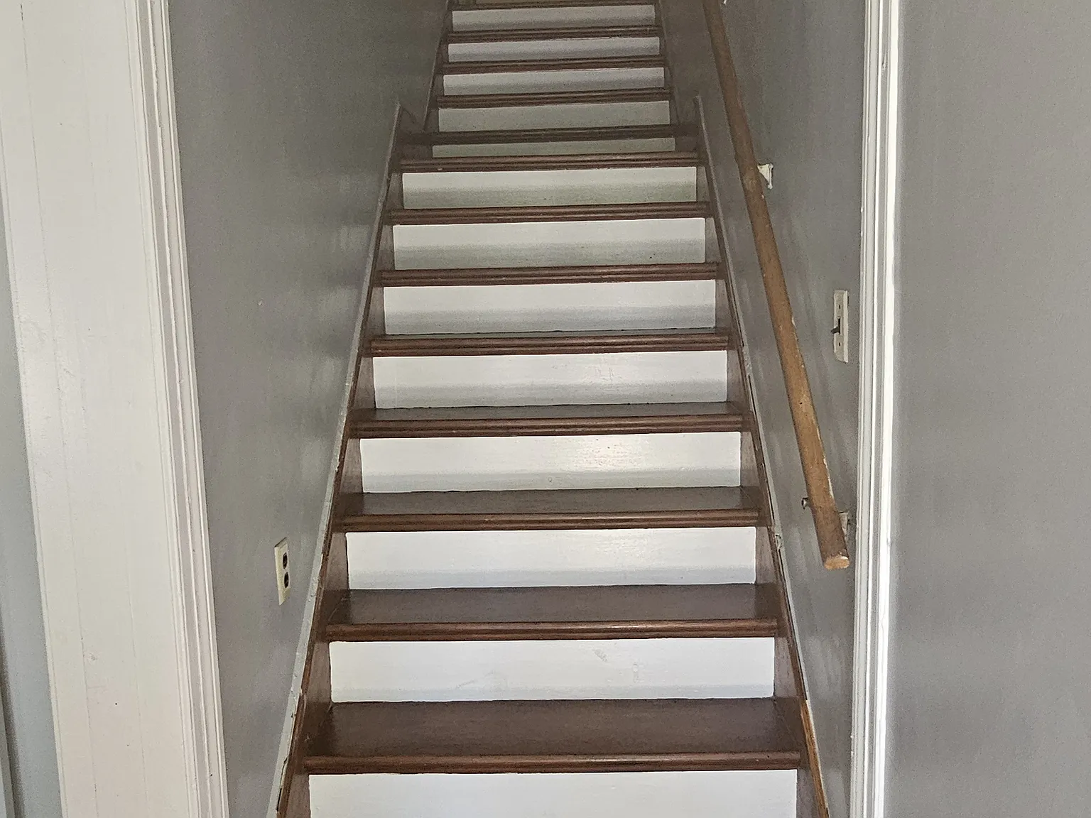2 bed, 1200 sqft, $1,150 — Photo 2