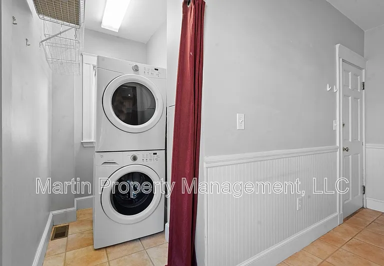 146 Beech St #1 — Photo 7