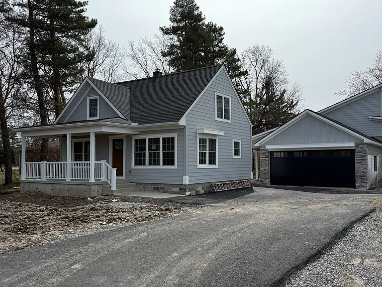 Old Pound Rd — Photo 1