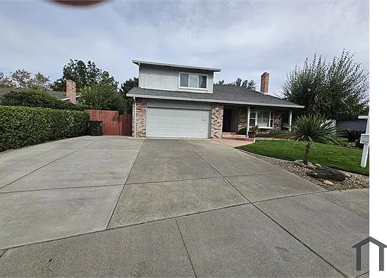 4 bed, 1900 sqft, $3,900 — Photo 1