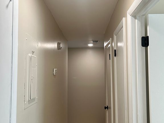 2nd image of 107 Villa North Ct