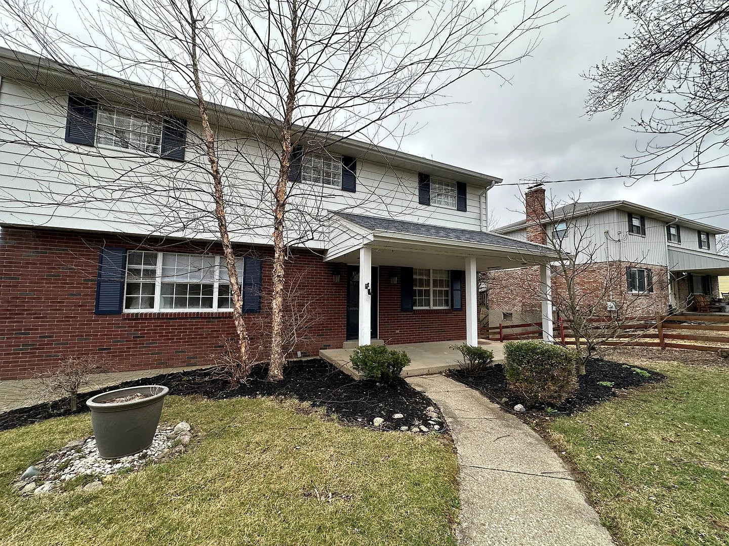 Colerain- 4 bed 2.5 bath 2 car garage Traditional — Photo 2