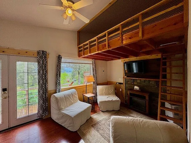 1230 Mendenhall Peninsula Road - 1 — Photo 1