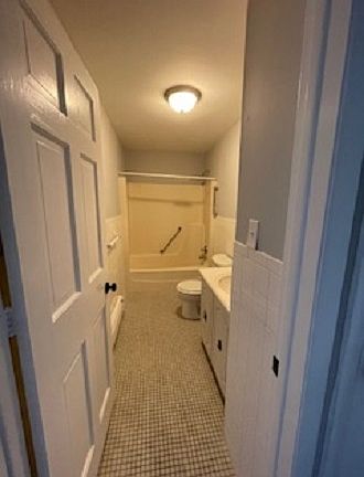 4th image of 36 West Ave #15