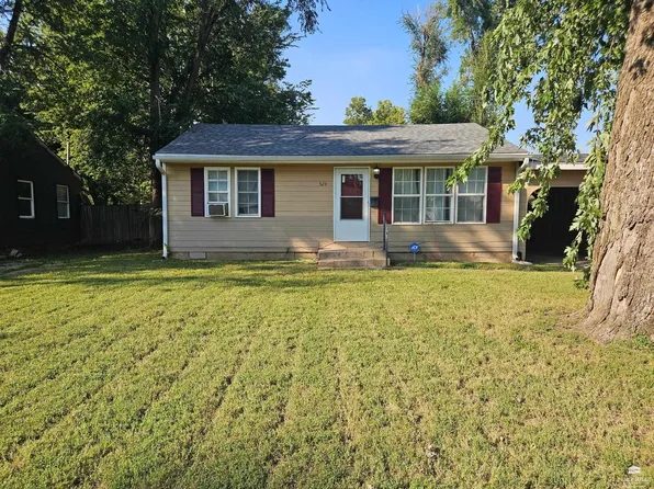 524 W Vine St, Junction City, KS 66441
