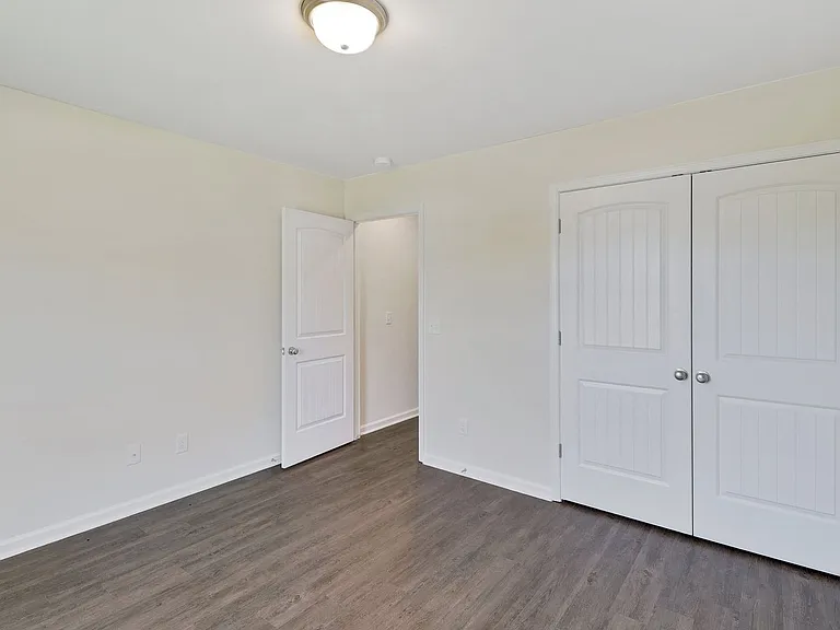190 Brampton Ave — Photo 18