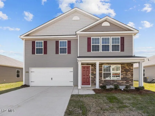 1904 Rolling Meadows Dr, Greenville, NC 27858