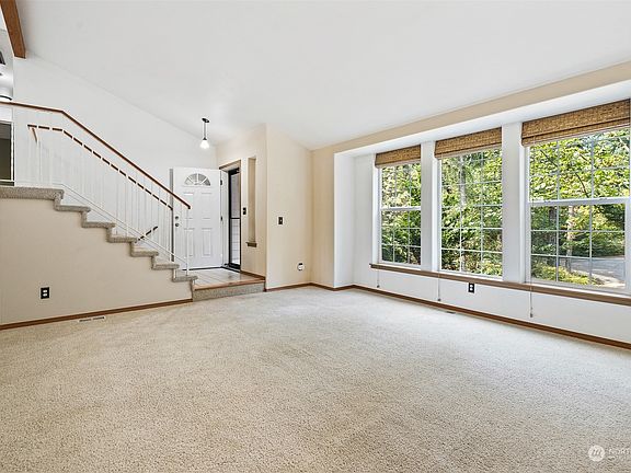 4th image of 18244 Big Fir Court SE