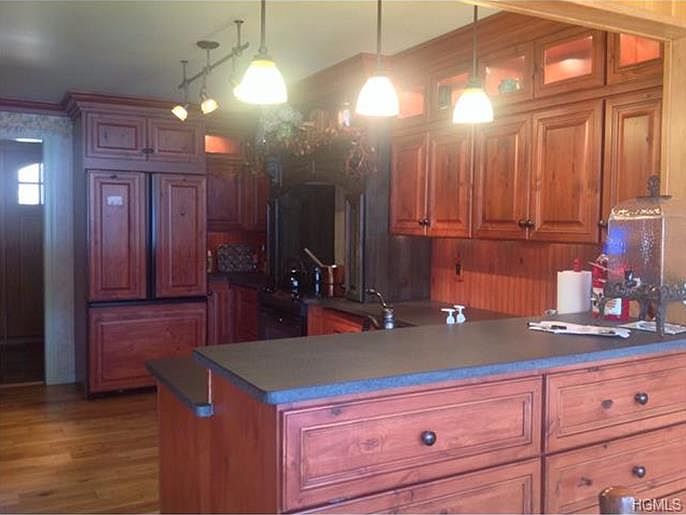 404 Jersey Ave, Greenwood Lake, NY 10925 Zillow