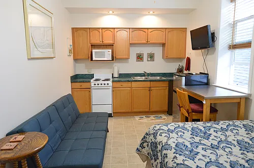 207 4th Ave Photo 1