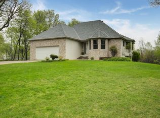 7855 Edgewood Dr, Mounds View, MN 55112