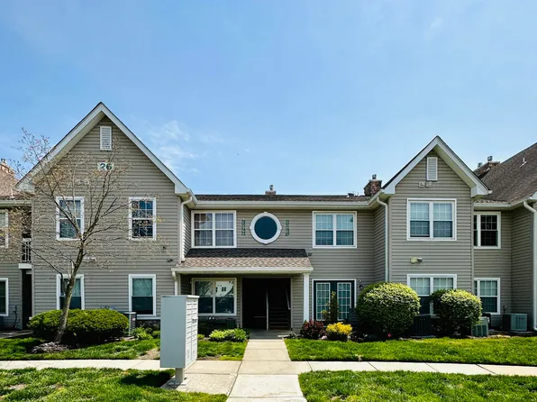 76 Des Moines Court, Tinton Falls, NJ 07712