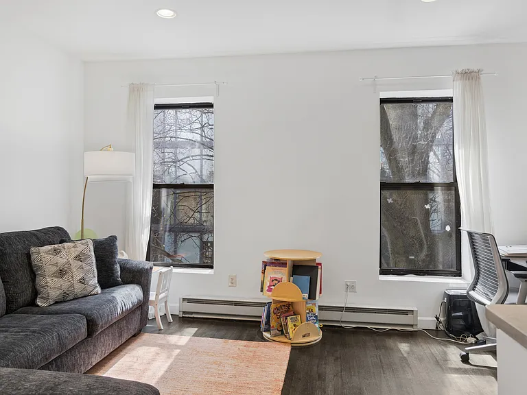 38 Halsey St #1 — Photo 4