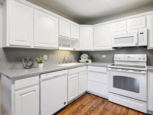 605 S Alton Way #12B, Denver, CO 80247