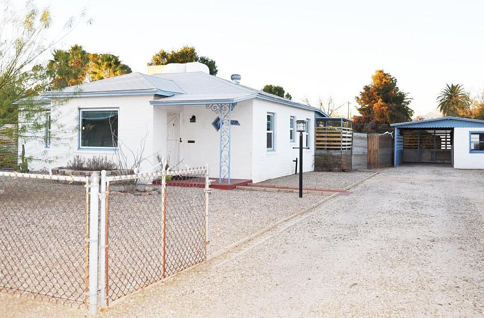 front and driveway