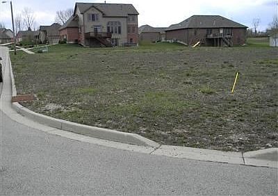 1st image of 781 Bolton Abbey Ln