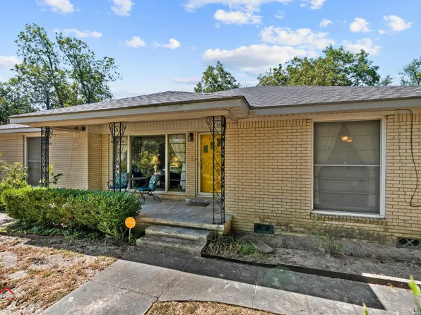 314 McNee Dr, Henderson, TX 75654