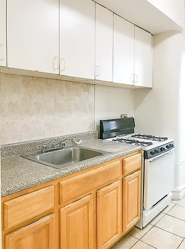 141 East 54th Street — Photo 1
