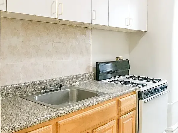 141 East 54th Street image 1 of 6