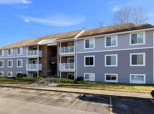 1210 University Ter APT L, Blacksburg, VA 24060