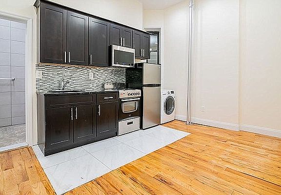 4th image of 24 Rogers Ave #C1