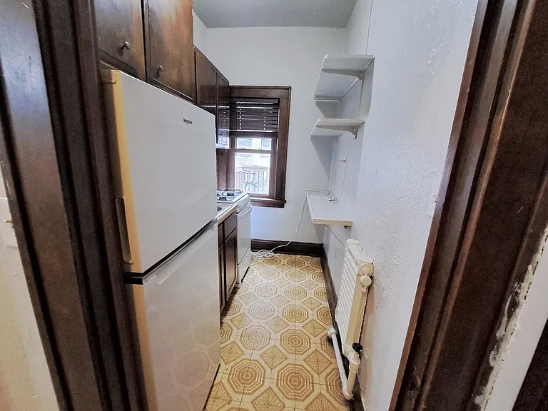 225 Place Apartments — Photo 82