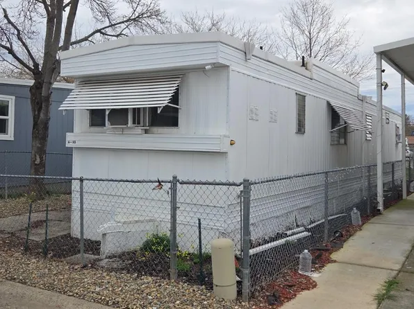 5050 Roseville Rd APT 6-10, North Highlands, CA 95660