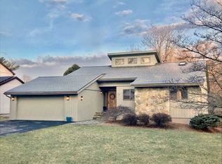 15 Sawyerkill Ter, Saugerties, NY 12477