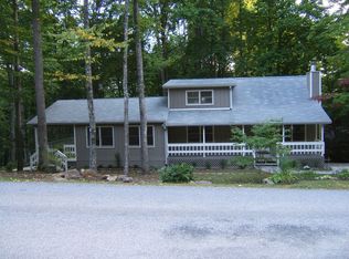 454 Locust Dr, Maggie Valley, NC 28751