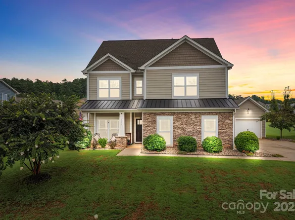 3173 Delaware Dr, Denver, NC 28037