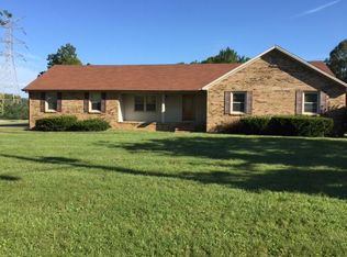 359 Cora Rd, Algood, TN 38501