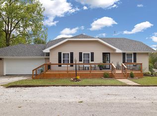 1404 E Sycamore St, Ozark, MO 65721